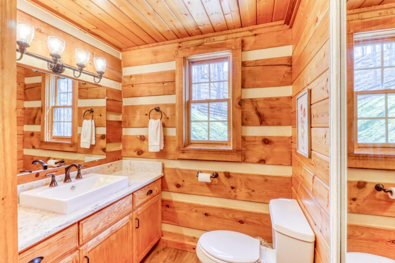 The Cove At Country Acres Villa Whittier Bagian luar foto