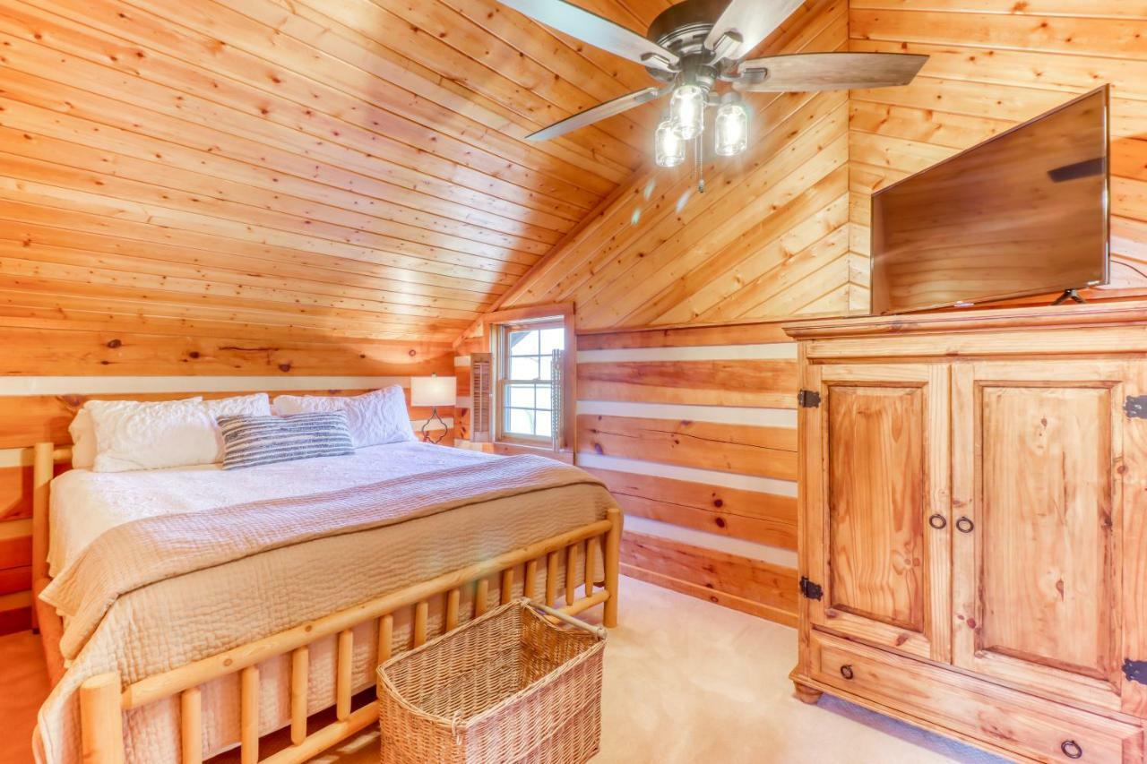The Cove At Country Acres Villa Whittier Bagian luar foto