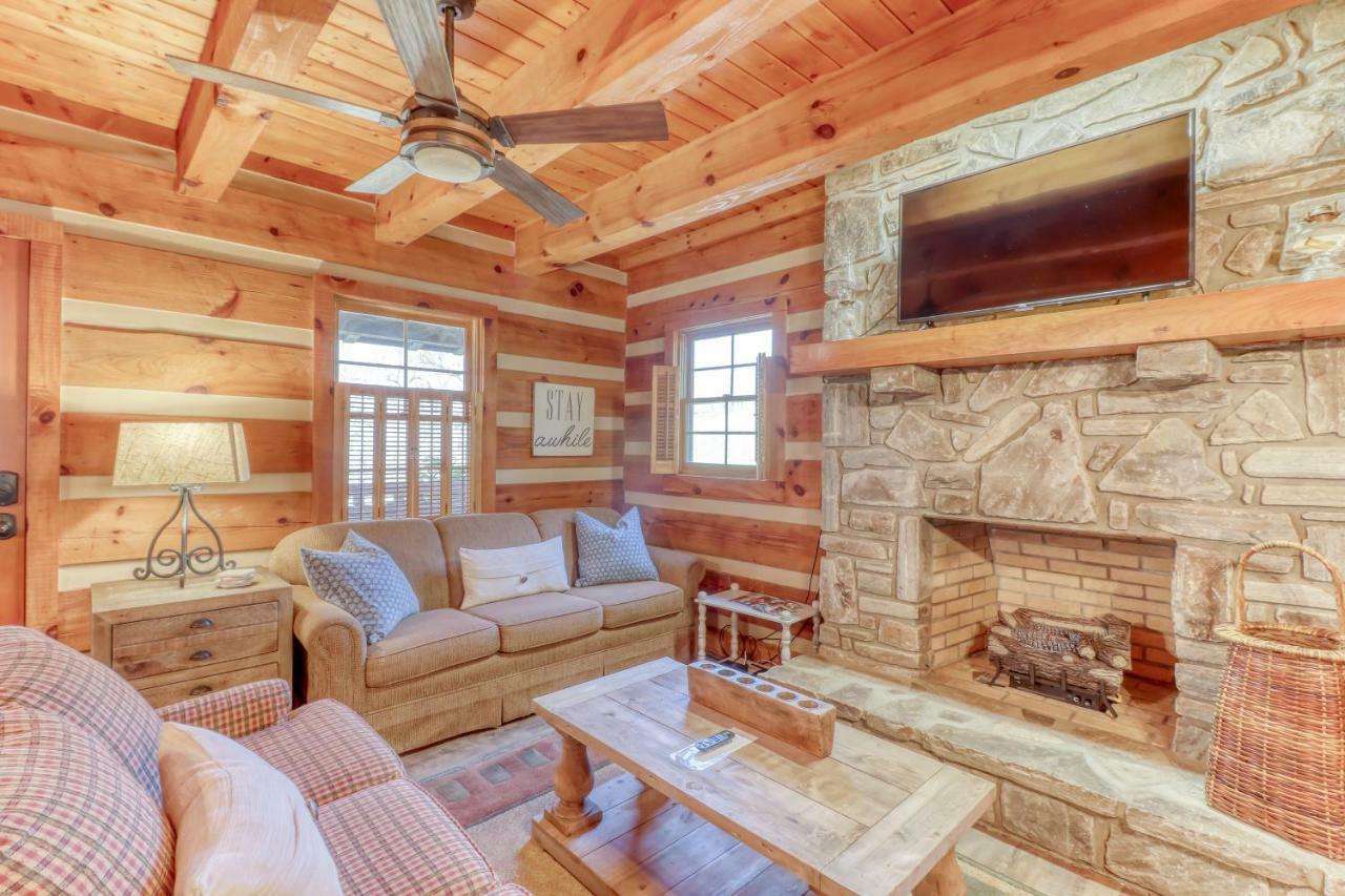 The Cove At Country Acres Villa Whittier Bagian luar foto